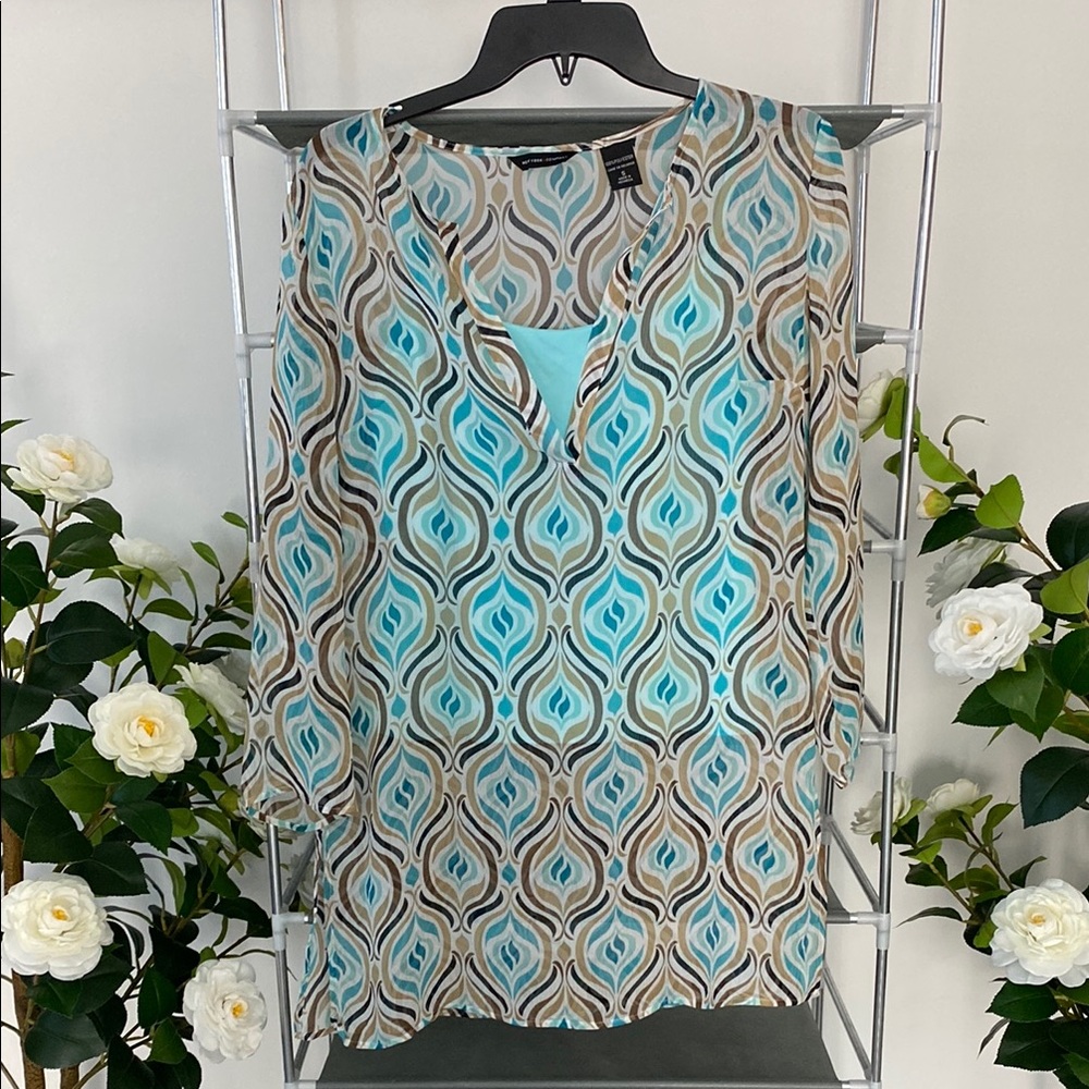 Blue and Brown Patterned